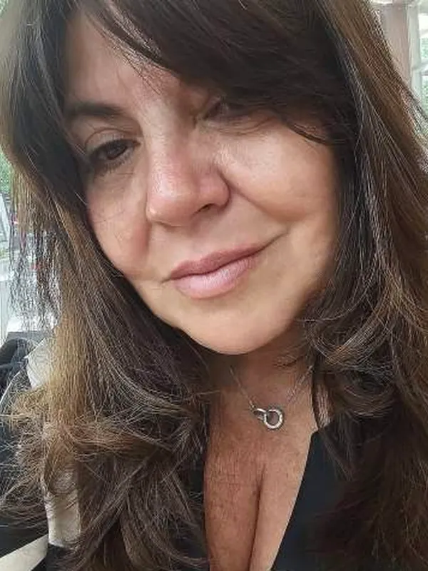 Cassandre, 42 ans, site cougar à Aix-en-Provence