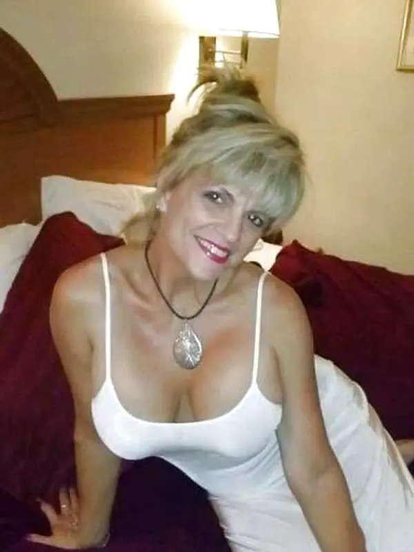Prisca, 44 ans, site cougar à Aix-en-Provence