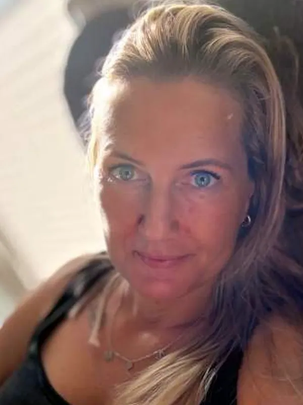 Sylvaine, 59 ans, site cougar à Clermont-Ferrand