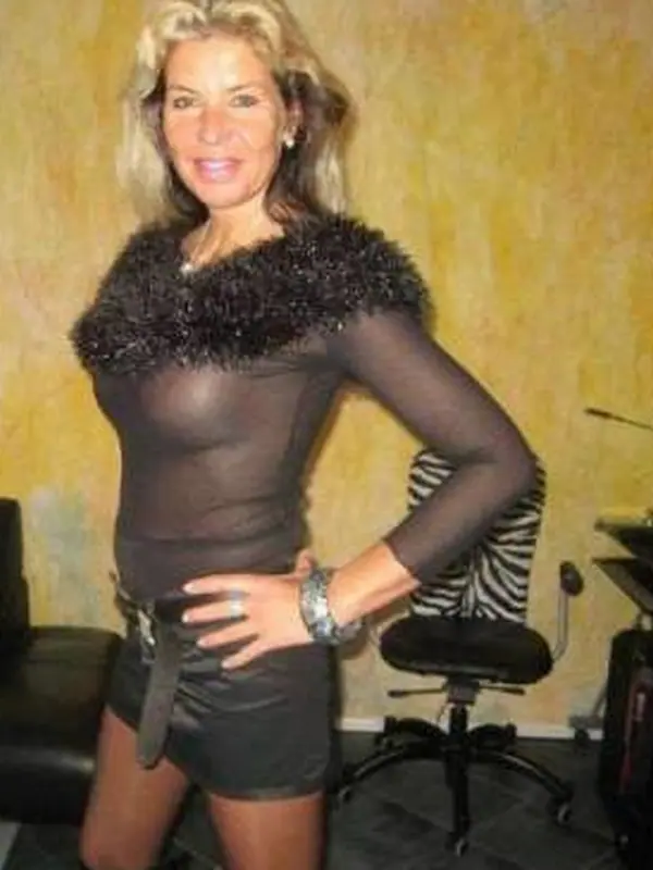 Noémie, 42 ans, site cougar à Le Mans