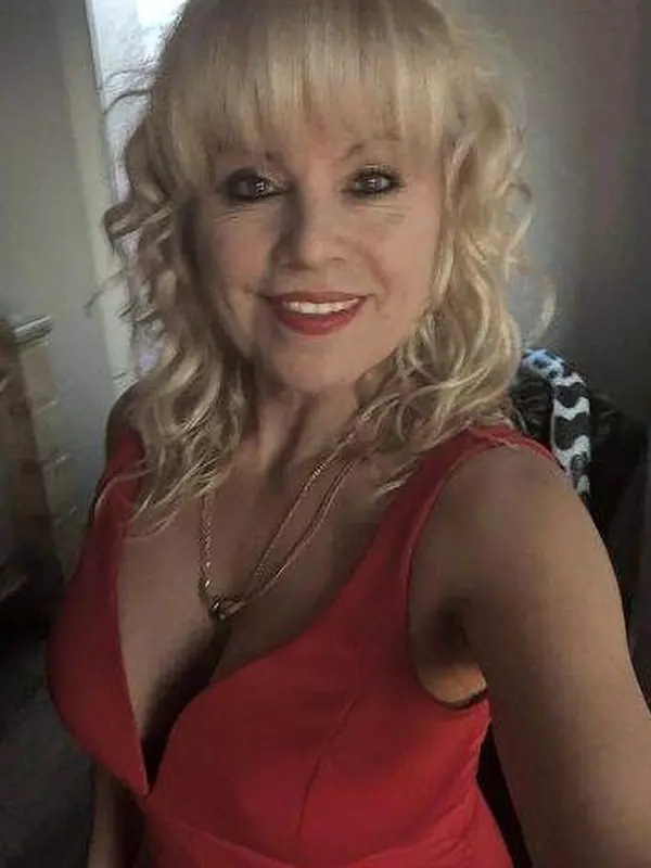 Laura, 44 ans, site cougar à Toulon
