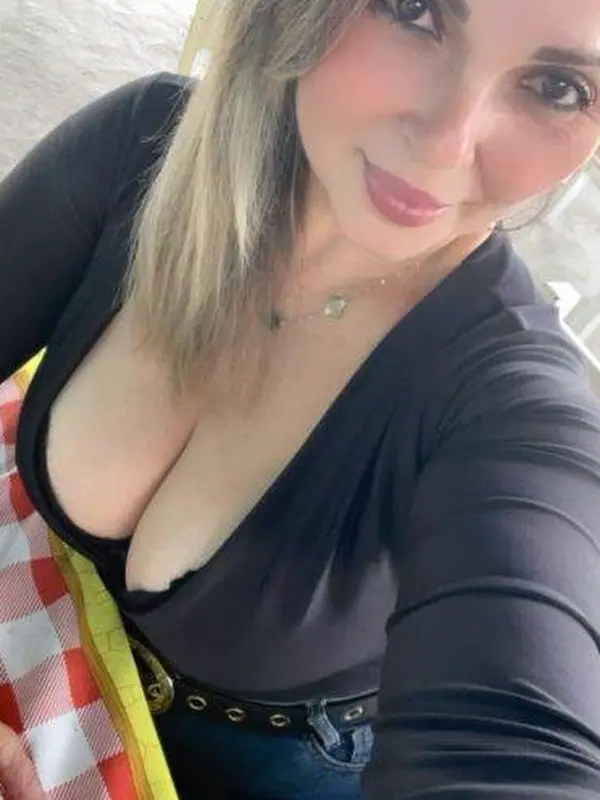 Leïla, 43 ans, site cougar à Toulouse